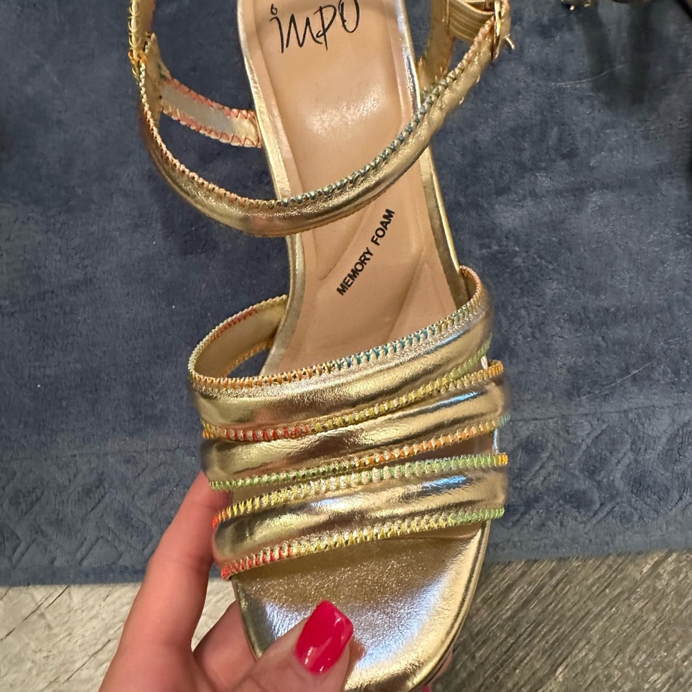 Impo Multicolor Floral Platform Sandals - Picture 12 of 12